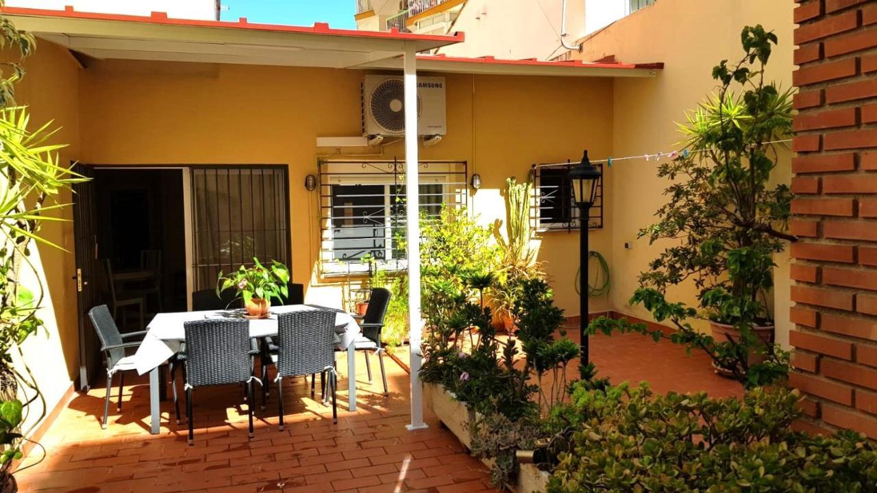 Apartamento El Patio フエンヒロラ エクステリア 写真