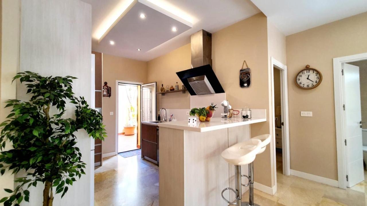Apartamento El Patio フエンヒロラ エクステリア 写真